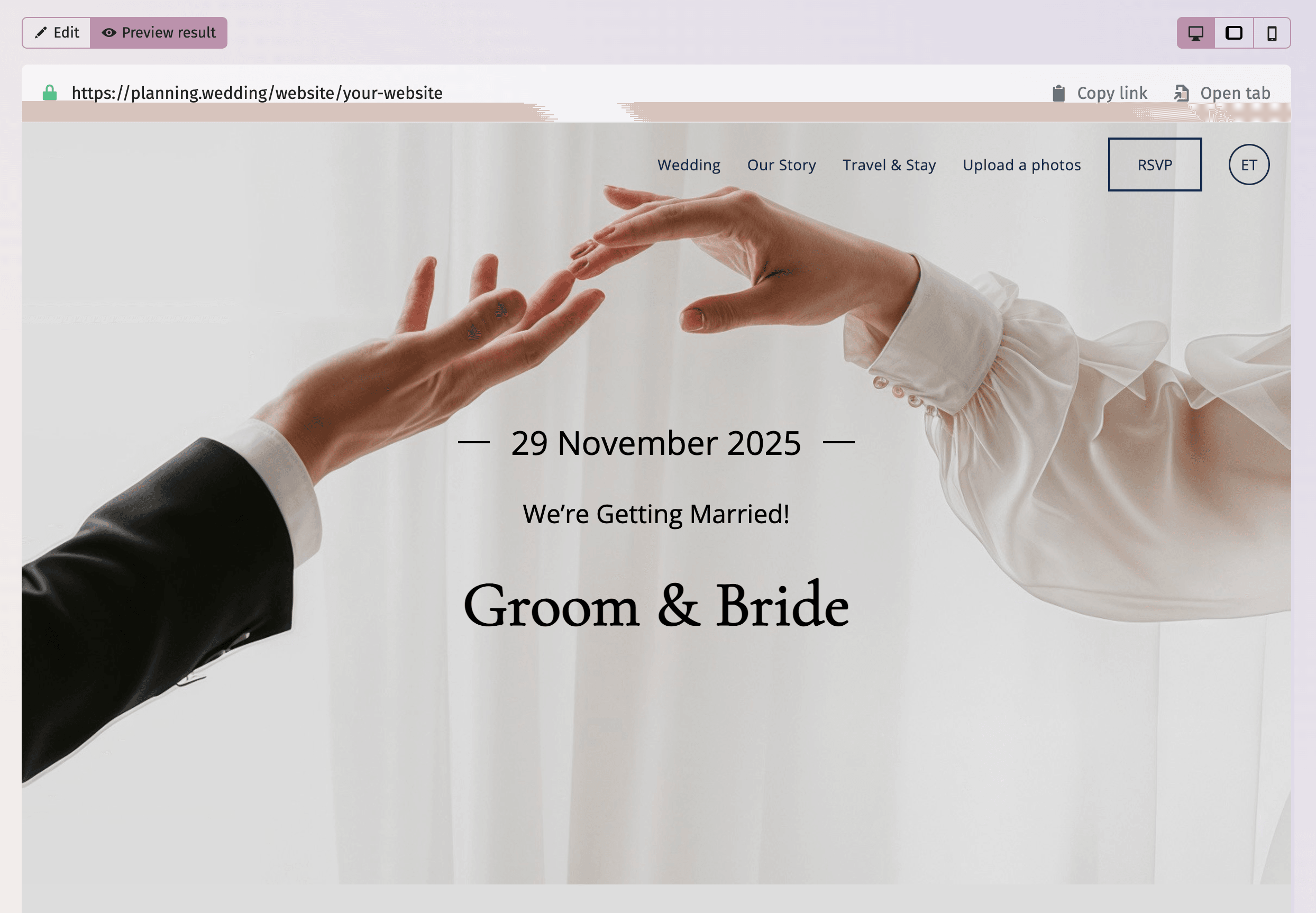 Un'esposizione visiva di diversi modelli di siti web per matrimoni disposti in una griglia, che evidenzia vari stili, schemi di colore e opzioni di layout per ispirare le coppie.